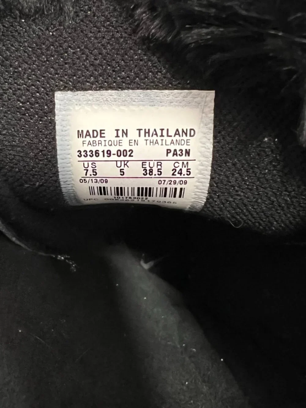 Nike Winter Hi 3 Premium Sneaker Boots black leather pom pom womens 7.5 tall